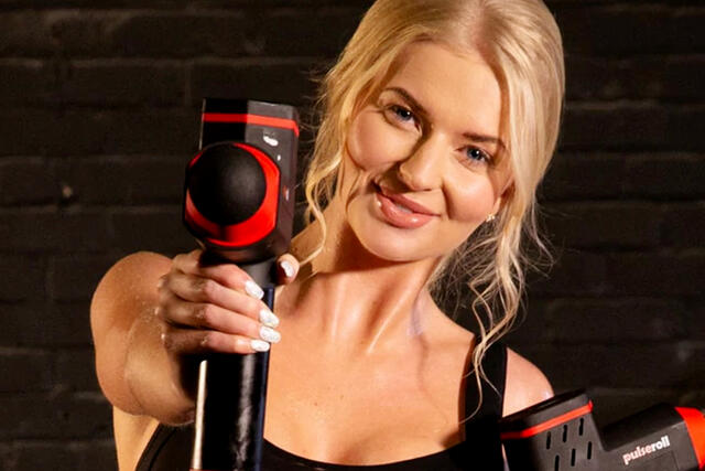 Massasjepistol er et håndholdt produkt som brukes til massasje. De kommer vanligvis med hoder i ulike størrelser og former. Formålet er å gi kraftige vibrasjoner til muskler, noe som forbedrer restitusjonen etter trening eller andre fysiske aktiviteter.